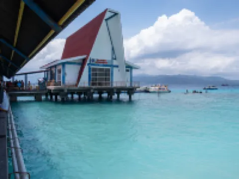 Kidi's Lodge Gilitrawangan Hotels near Surf Point Bongkas