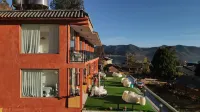 Lugu Lake Yunshang Flower Blossoms Half Mountain Lake View Resort