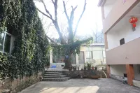 Xinping Lvli Piaoxiang Accommodation