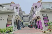 Hotel O Family Guest House Syariah Hotel a Kedungwaru