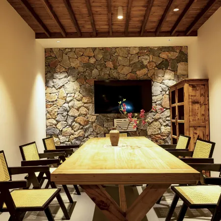 Liangqi Private Tang Homestay