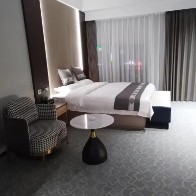 Qidong Jindingxuan Business Hotel Hotels near Tang World