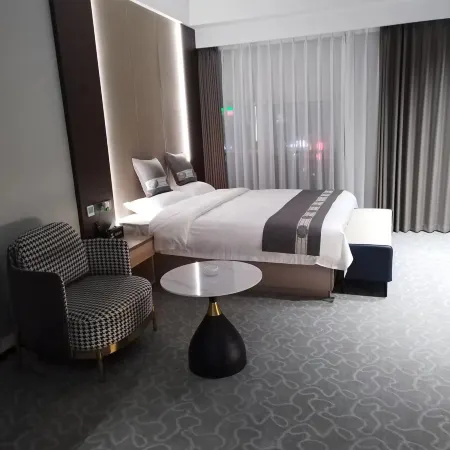 Qidong Jindingxuan Business Hotel