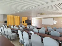 海南榮璦康養酒店 - บริการรถรับส่ง