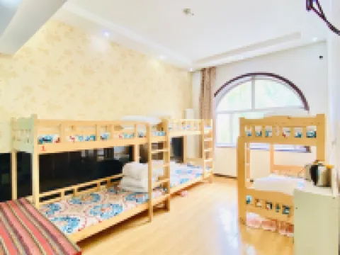 撫遠一路向東青年旅舍 撫遠酒店