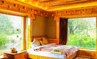 Kangding Huaxiang Siyizhijia Homestay