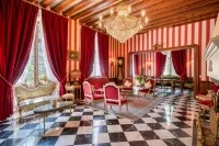 Le Petit Château de Barbizon au Bois du Mée Hotels in Bois-le-Roi