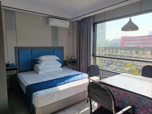 Ping'an Xile Homestay (Li County Wanda) Hotels in Li County