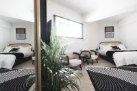 We2 hotel