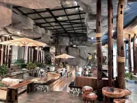 Floral  · Dayin City B & B (Nanning Guangxi University zoo store) - สัตว์เลี้ยง