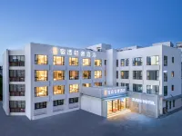 SUSHI HOTEL Hotels in Pujiang Town