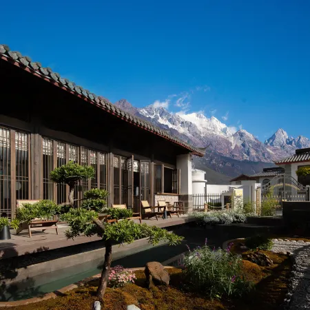 Yulong Mujianshan Homestay