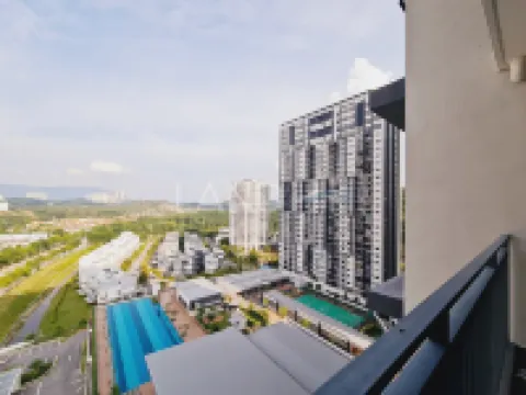 KLIA Lili Residensi 5+2 PAX with Splendid Pool Hotels near Xiao En Memorial Park