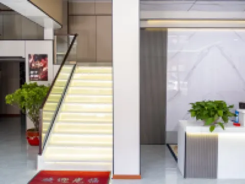 LangMuSi YUN JU Hol iday Hotel Hotel a Luqu