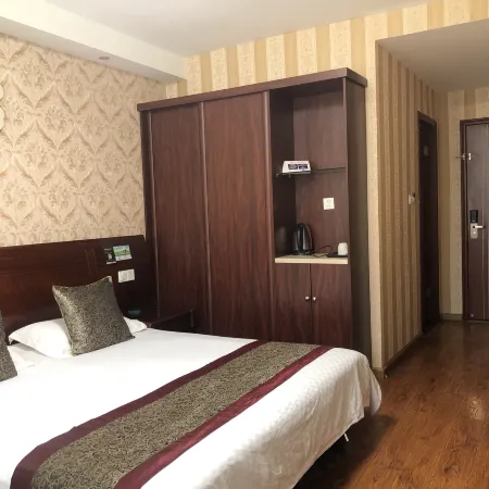 Lianyuan Business Hotel