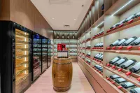 Qing Yuan New Holyton International Hotel