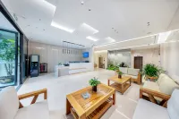 Yunman Smart Hotel (Xiangyun High-speed Railway Station Yubo Wetland Park) - 3-Star