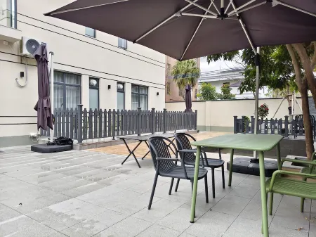 Yingchuan Taihe Courtyard Отели рядом с достопримечательностью «Feilai Temple»