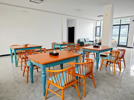 Changbiyuan Cliff Hotel