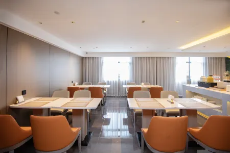 Mujiangnan Hotel (Ma'anshan Dangtu County Government High-speed Railway East Station Branch) Отели в г. Данту