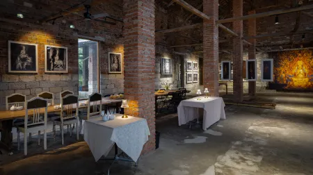 Jiezishan Lodge Отели рядом с достопримечательностью «Dazu Stone Carving Baoding Mountain Scenic Area - Guiding Service Hall»