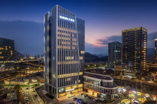 Hangzhou Yinhu International Grand Hotel (Wildlife Park)