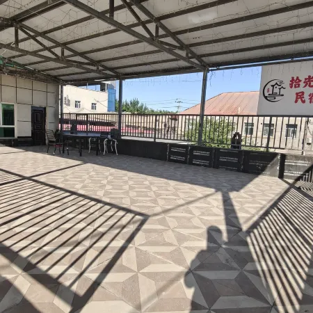 Shiguangli Homestay (Yining International Airport Yining Railway Station)