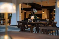 SANTI-PURNA Resort Hotel - breakfast