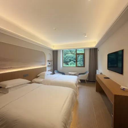 Guangwushan Mill Bay Villa