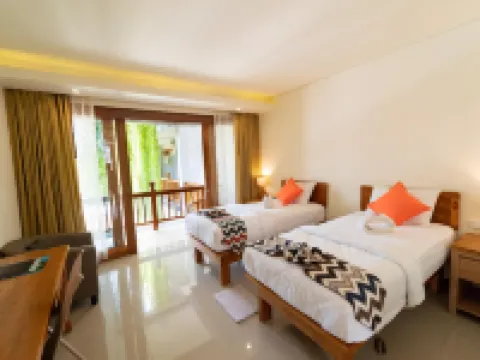 コモド ロッジ コモドのホテル