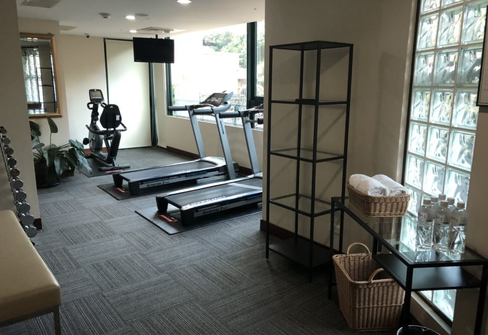 유센스 호텔 가구