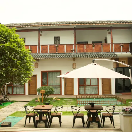 Yilu B&B (Lichuan Ancient City)