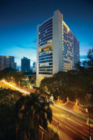 Hotel Maya Kuala Lumpur City Centre Отели рядом с достопримечательностью «2 Hampshire»