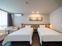 汉庭酒店(上海嘉定新城马陆店) - 高级双床房