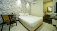 Casa Hotel Near KLIA 1 - balcony