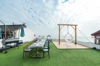 Deer  Panoramic View of Taihu Hot Spring Home Party Club