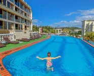 GoldOne Hotel & Suites - Infinity Pools