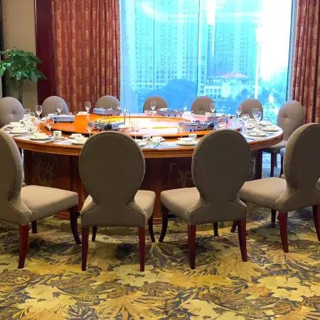 Yuxin Hotel