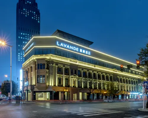 Lavande Hotel (Tianjin Xiaobailou Metro Station Wudao Cultural Tourism Zone) Hotels near Xiaobailou