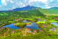 Dorie Garden Holiday Villa