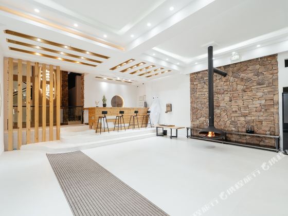 Fuyun·Oxygen Supply Light Luxury Beauty Su (Lijiang Ancient City Dashuiche Shop)