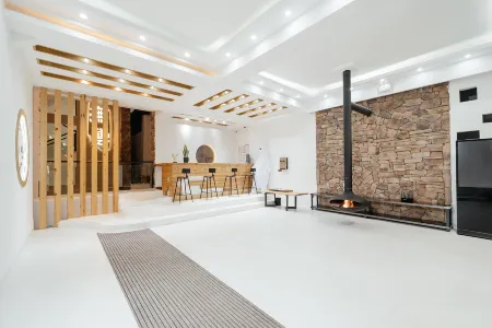 Fuyun·Oxygen Supply Light Luxury Beauty Su (Lijiang Ancient City Dashuiche Shop)