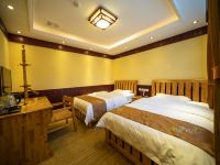 邛崃羌族城堡酒店 - 标准双床房