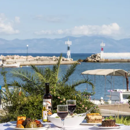 Akroyali Hotel & Villas