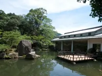 Akizuki Spa Ryokan Seiryuan Hotels in Asakura