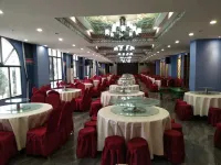 56 Nationalities Hotel - breakfast