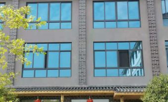 ChenJu Hash house Stay