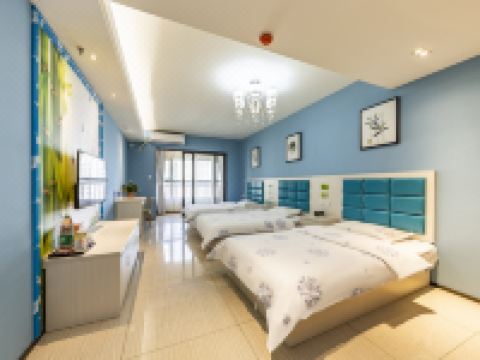 蓝月亮智能酒店(许昌学院路店) - Sun丨精品三人间