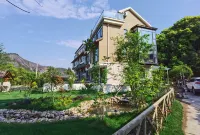 Houshan Courtyard Hotel dekat Small Chibi