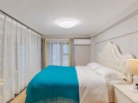 合肥橙子水晶精品公寓 - LOFT北欧现代豪华大床房